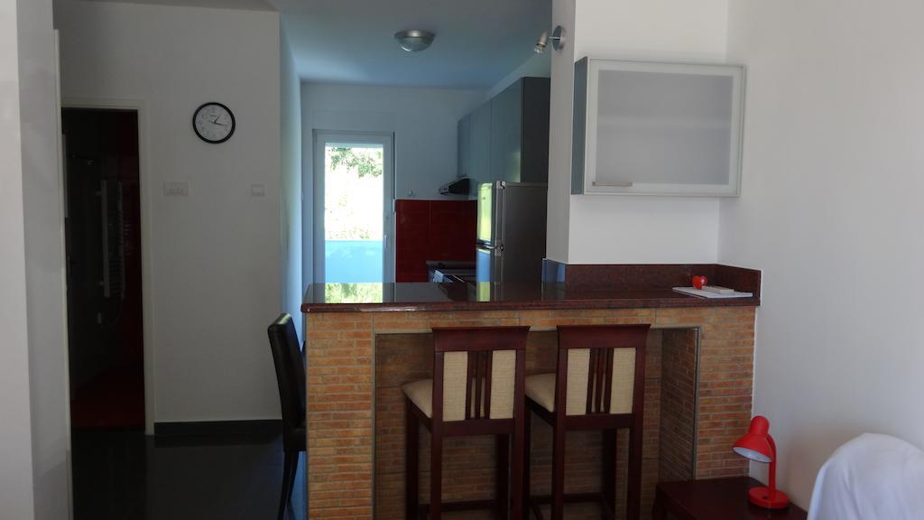 הרצג-נובי Apartments Odesa חדר תמונה